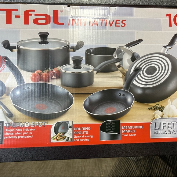 T-fal Initiatives Nonstick Cookware Set - Black Brand New in Box - Picture 1 of 3